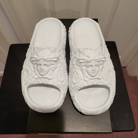 VERSACE Medusa Dimension Slides - UNISEX - Picture 2 of 8